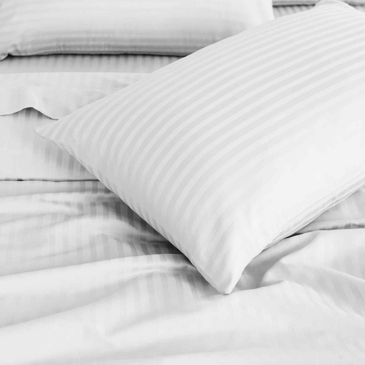 QUEEN 1200 Thread Count Stripe Cotton Blend Quilt Cover Sets - White