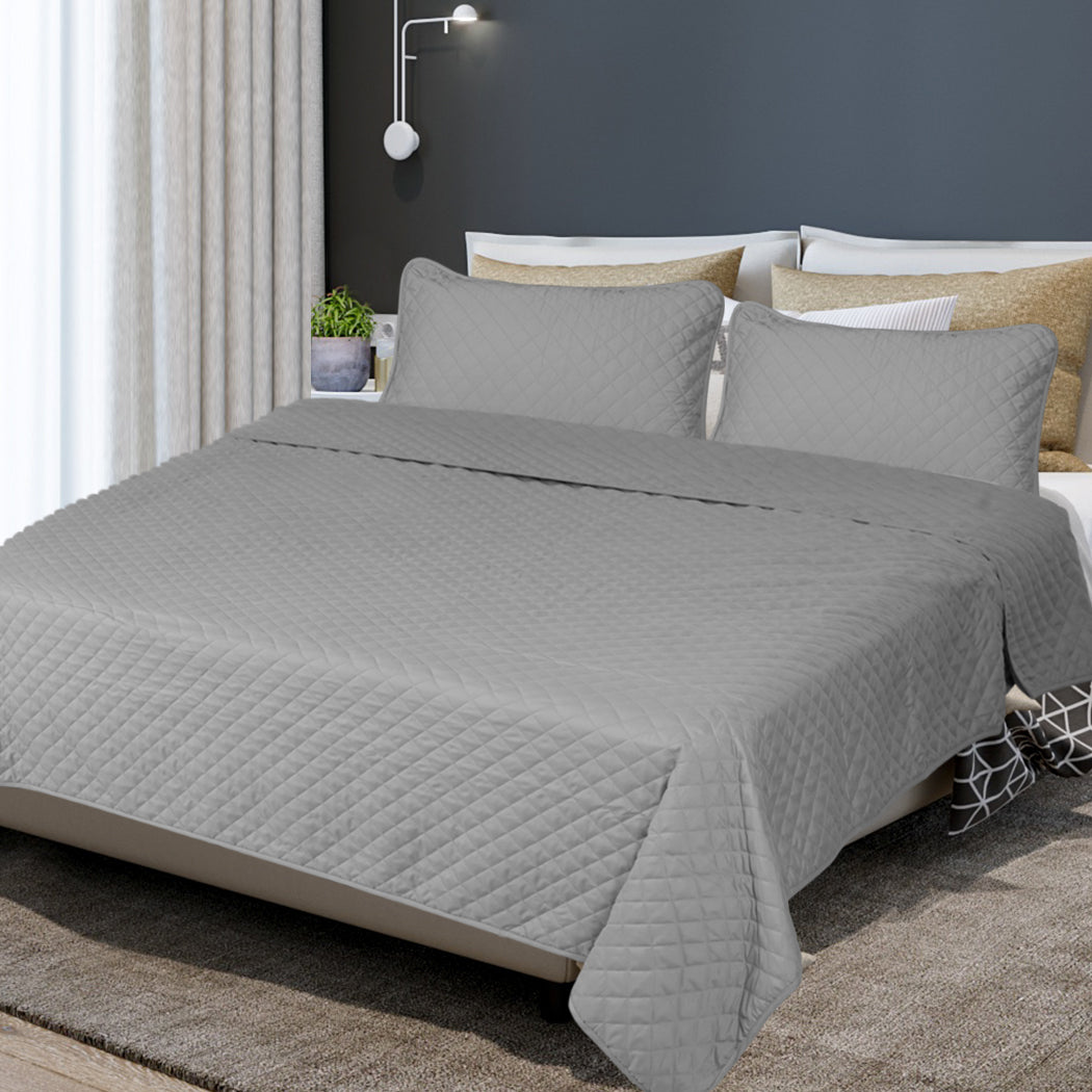 QUEEN 300GSM Bedspread Coverlet Set Quilted Comforter Soft Pillowcases - Grey