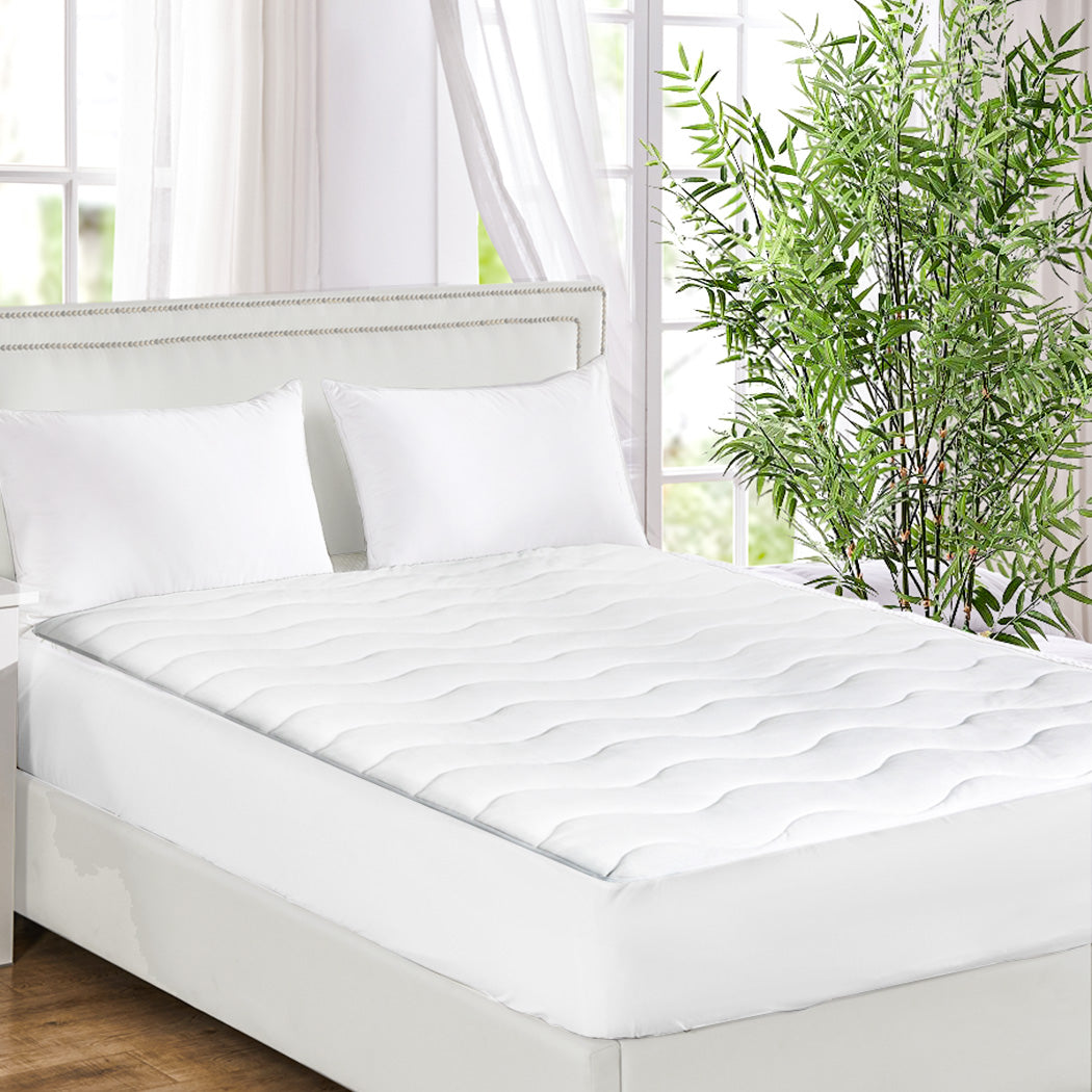 Queen Dreamz Cool Mattress Topper Protector