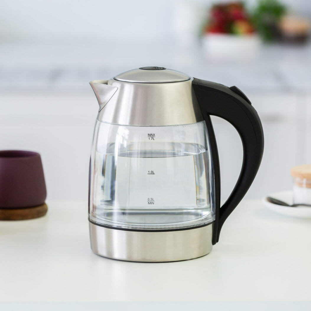 1.7 Litre Glass Kettle with 360 degrees Rotational Base