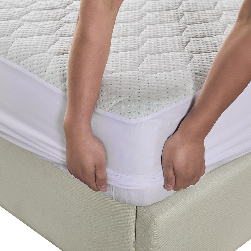 KING Mattress Protector Bamboo - White